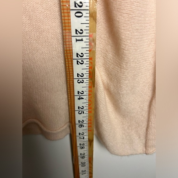 CYNTHIA ROWLEY 100% 2Ply Cashmere Knit Long Sleeve Crew-Neck peach luxury Size M - Picture 8 of 9